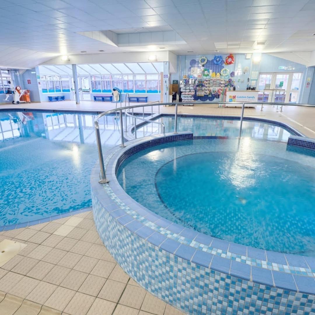 Oaken Caravan - Golden Sands Away Resorts Kinmel Bay Buitenkant foto