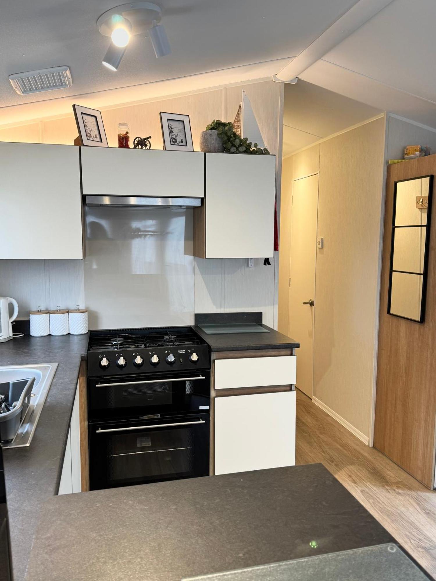 Oaken Caravan - Golden Sands Away Resorts Kinmel Bay Buitenkant foto
